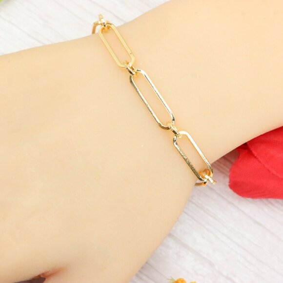 "Trendy Handmade Bracelet – A Thoughtful Gift for Girls & Women | UNVRC1572 - Picture 9 of 10